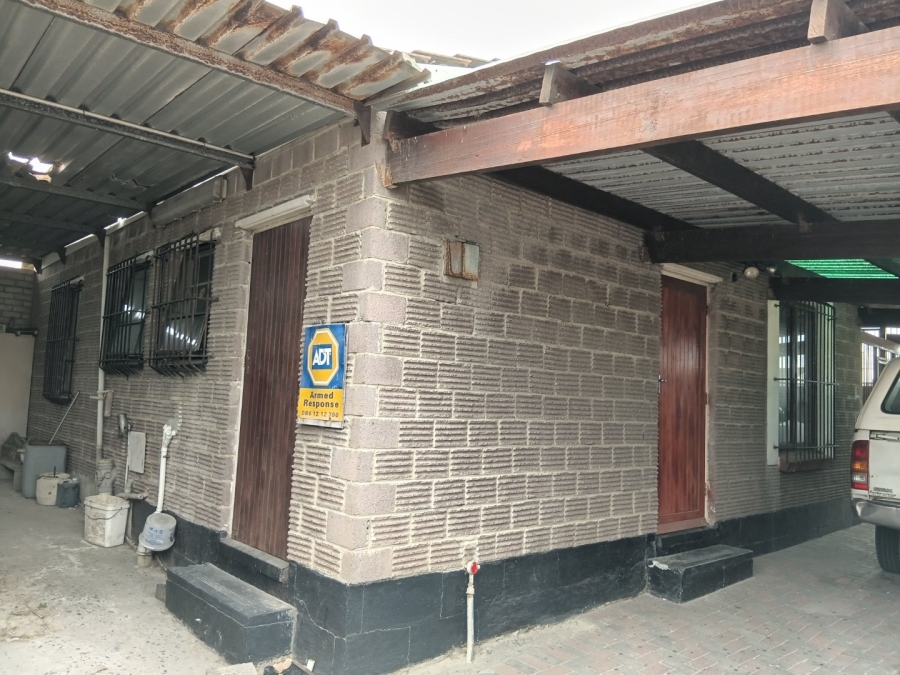 3 Bedroom Property for Sale in Eastridge Western Cape